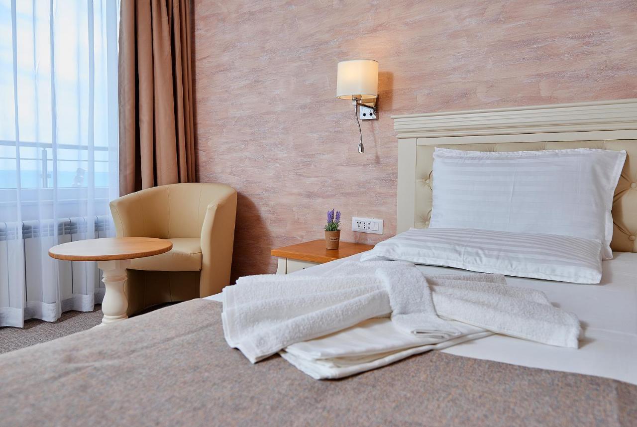 Hotel Neptun Pomorie Exterior foto